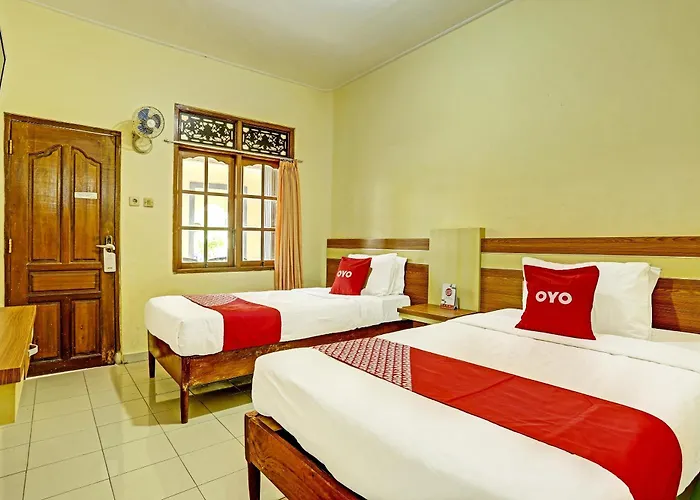 Oyo Collection O 91125 Puri Dewa Bharata Джимбаран
